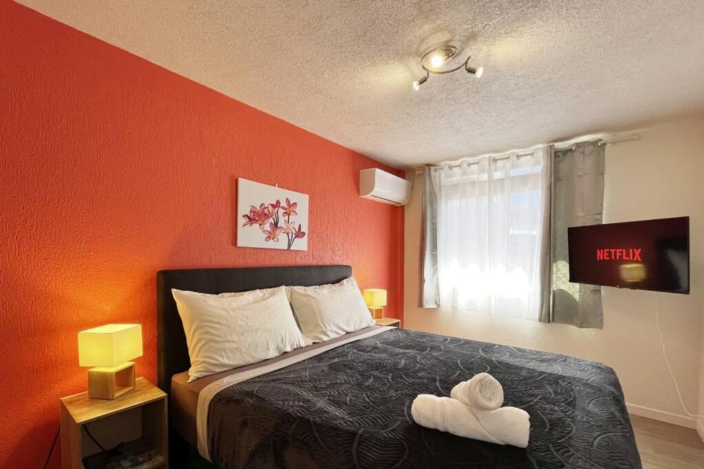 Heipoe Lodge - 6 Min Airport, Wifi, Ac & Parking Papeete  Buitenkant foto
