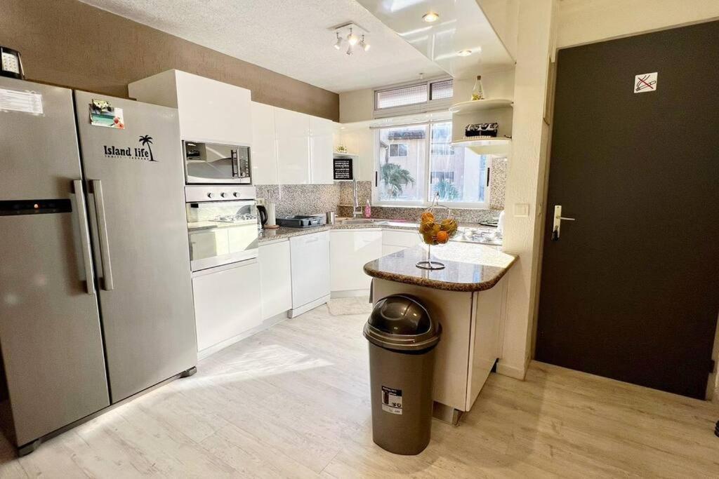 Heipoe Lodge - 6 Min Airport, Wifi, Ac & Parking Papeete  Buitenkant foto